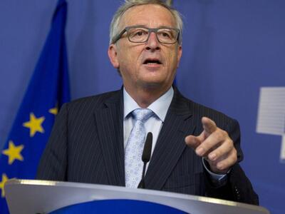 Επικοινωνία Ζαν-Κλοντ Γιούνκερ με τον Πρ...