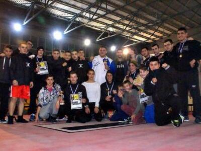 Πυγμαχία: Αγώνες και βραβεύσεις για τον Τόφαλο