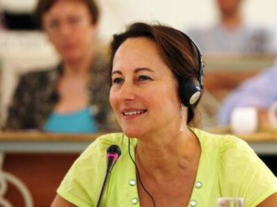 Σεγκολέν Ρουαγιάλ: «Είναι ανοησίες» - ΔΕ...