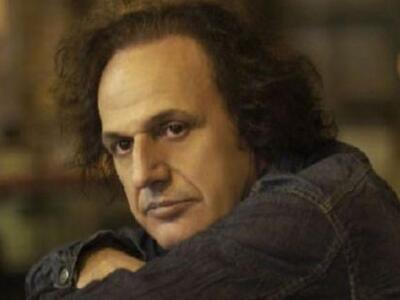 Περιοδεύει το καλοκαίρι ο Βασίλης Παπακω...