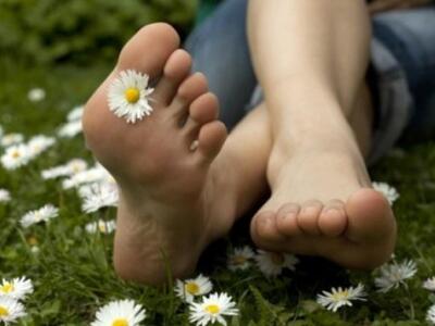 Τρεις σωτήριες λύσεις για τα πόδια που μυρίζουν