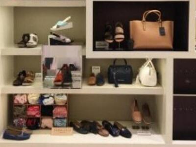 Re-openning του γυναικείου καταστήματος ...