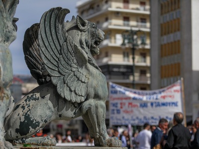 Φωνή από την Πάτρα για δουλειά με δικαιώ...