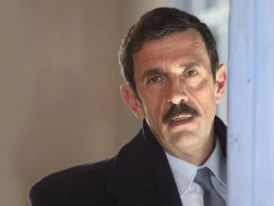 Άγριες Μέλισσες: Ο Δούκας οργανώνει το σ...