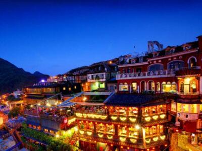 Το Jiufen με τα στενά φιδίσια σοκάκια κα...