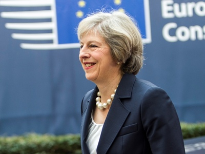 Με "αντάρτες" βουλευτές συναντ...