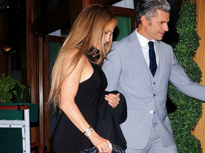 Beverly Hills: Ο Χρήστος Βασιλόπουλος δί...