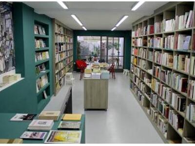 Κι όμως, ανοίγουν και νέα βιβλιοπωλεία