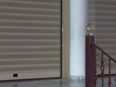 Ιερέας στον Κορυδαλλό έβαλε ρολά σε εκκλησία