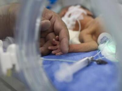 Τρεις μέρες νηστικό το βρέφος από τη Λέρ...