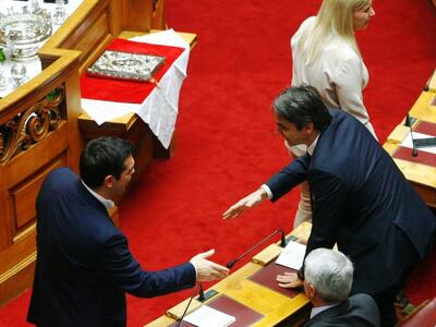 Πέρασε μπροστά από τον Τσίπρα ο Κυριάκος...