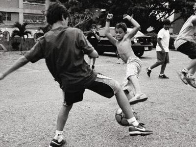 Πολλαπλά τα οφέλη του παιχνιδιού εκτός σπιτιού