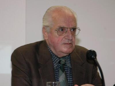 Βασίλης Λάζαρης: Το ολοκαύτωμα των Καλαβ...