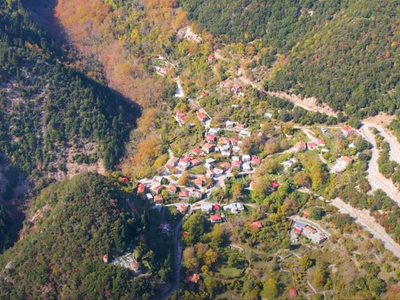 Το υπέροχο «κρυμμένο» χωριό στα βουνά των Αγράφων