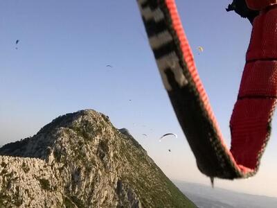 50 αλεξιπτωτιστές από Ελλάδα και εξωτερι...