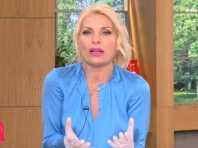 Ελένη Μενεγάκη: “Θέλω να έρθετε για λίγο...