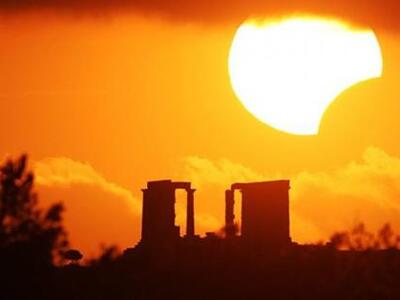 Στις 15:08 δείτε τον ήλιο να εξαφανίζεται!