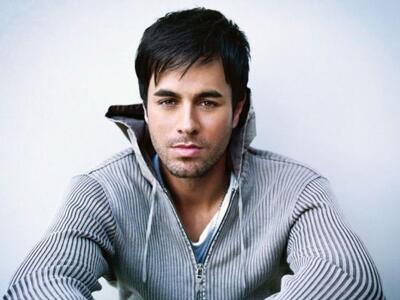 Tραυματίστηκε στο χέρι επί σκηνής ο Ενρί...