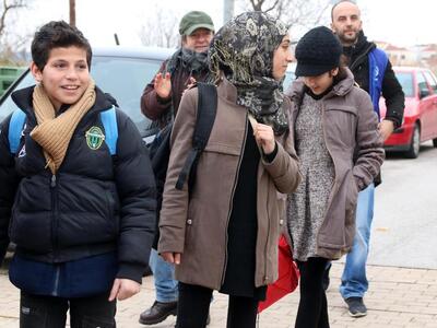 Πάτρα: Προσφορά πρώτων ειδών στα παιδιά ...