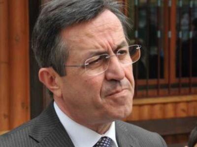 Ν. Νικολόπουλος: Απο ποιούς και γιατί φυ...