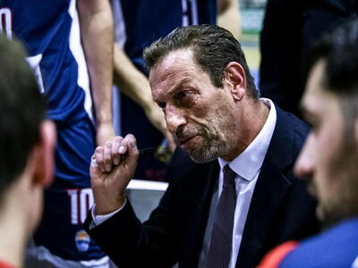 Ο Απόλλων Πατρών άλλαξε και πάλι προπονη...