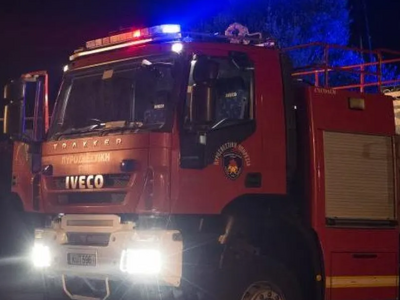 Φωτιά τώρα σε υπαίθριο χώρο στον Βοτανικ...