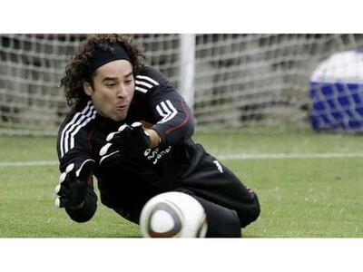 «Μιλάμε με Ολυμπιακό για Οτσόα»