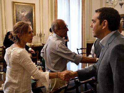 Τσίπρας σε πυρόπληκτους: "Κανένας κ...