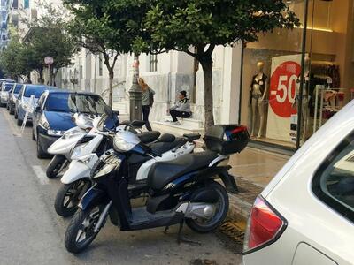 Πάτρα: Τι γίνεται με το ξυστό παρκόμετρο...