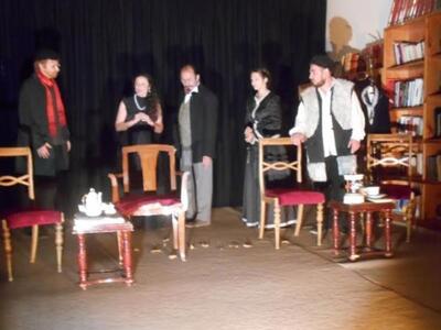 Ο «Βυσσινόκηπος» του Τσέχωφ «άνθησε» στο...