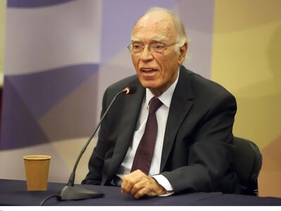 Διασωληνώθηκε ξανά ο Βασίλης Λεβέντης