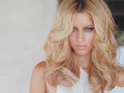 Η Δούκισσα Νομικού απολαμβάνει τις διακο...