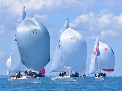 Ανακατατάξεις και πρωτιές για τα Ελληνικ...