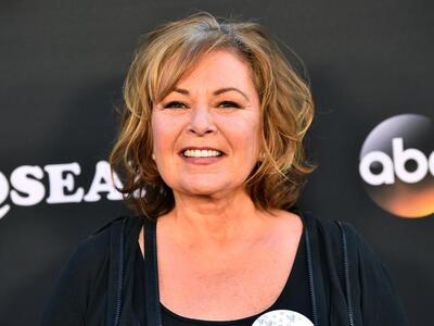 Το ABC απέλυσε την Ροζάν Μπαρ για ρατσισ...