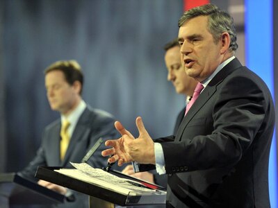 Ψηφίζουν οι Βρετανοί για νέα κυβέρνηση