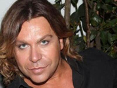 Είναι φανατικός της τηλεόρασης και το δηλώνει