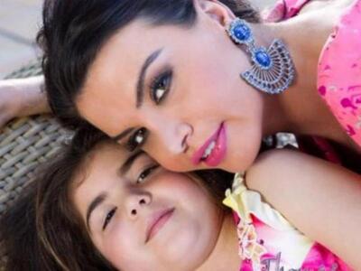 H Ν. Λοτσάρη ποζάρει έγκυος και με την κ...