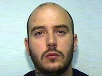 Στραγγάλισε την φίλη του επειδή έσπασε τ...