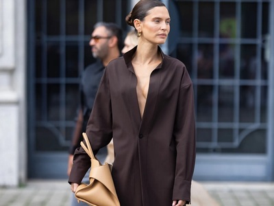 Robe- chemise: Η γαλλική Vogue βρήκε το ...