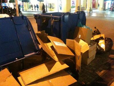 Πάτρα: Νέα μαζική εμφάνιση χαρτόκουτων σ...