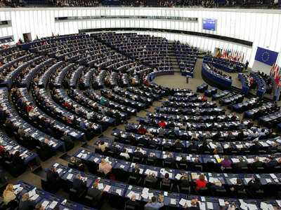 Ευρωπαϊκό Κοινοβούλιο: Τα 10 μέτρα που π...
