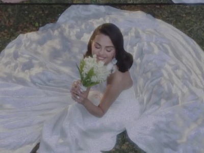 Mε Ralph Lauren νυφικό η Σελένα Γκόμεζ, ...