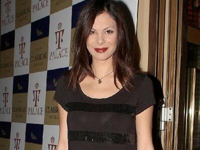 Η Εύη Βατίδου στις παραλίες της Μυκόνου!...