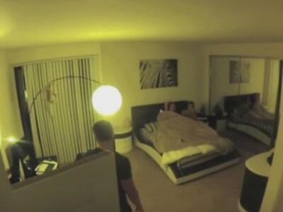 Όταν έπιασε τη μητέρα του στο κρεβάτι με...