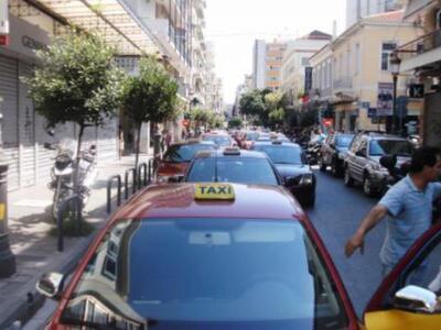 Χωρίς ταξί όλη η Ελλάδα μέχρι τις 4 το απόγευμα