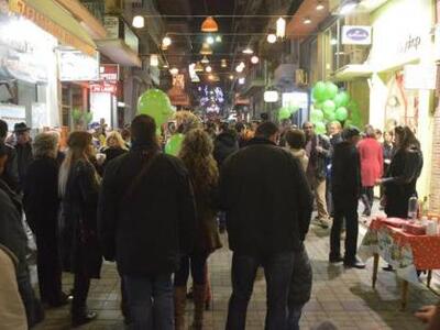 Πάτρα: Οι καταστηματάρχες... φώτισαν τον...