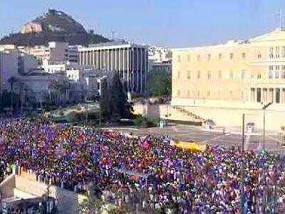 Οι Αγανακτισμένοι οργανώνονται και επιστ...