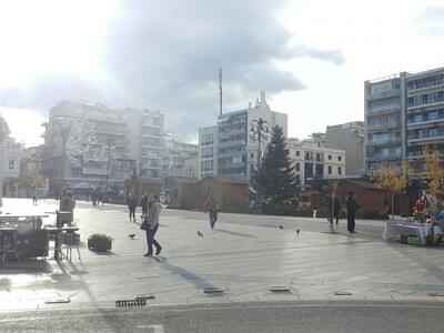 Το κρύο στο κέντρο της Πάτρας πάγωσε και...