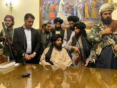 Συνέντευξη Τύπου των Ταλιμπάν: "Συγ...
