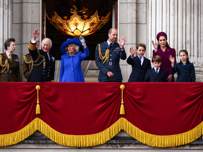 Πόσο αμείβονται τα μέλη της βρετανικής β...